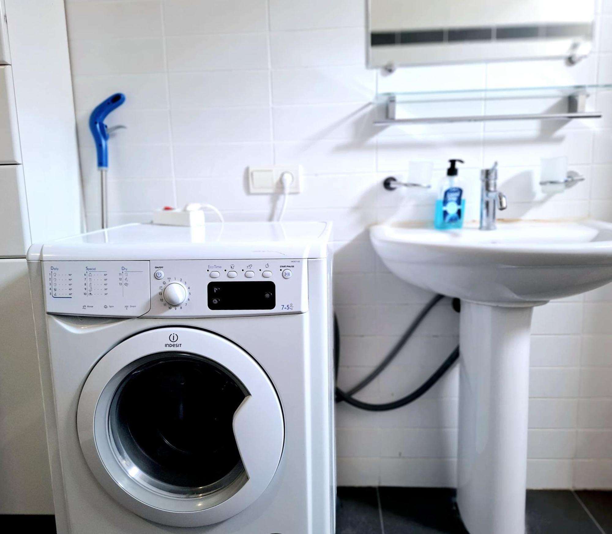 City Center 2Bdr Apartment Near Rustaveli Av. Tbilisi Ngoại thất bức ảnh