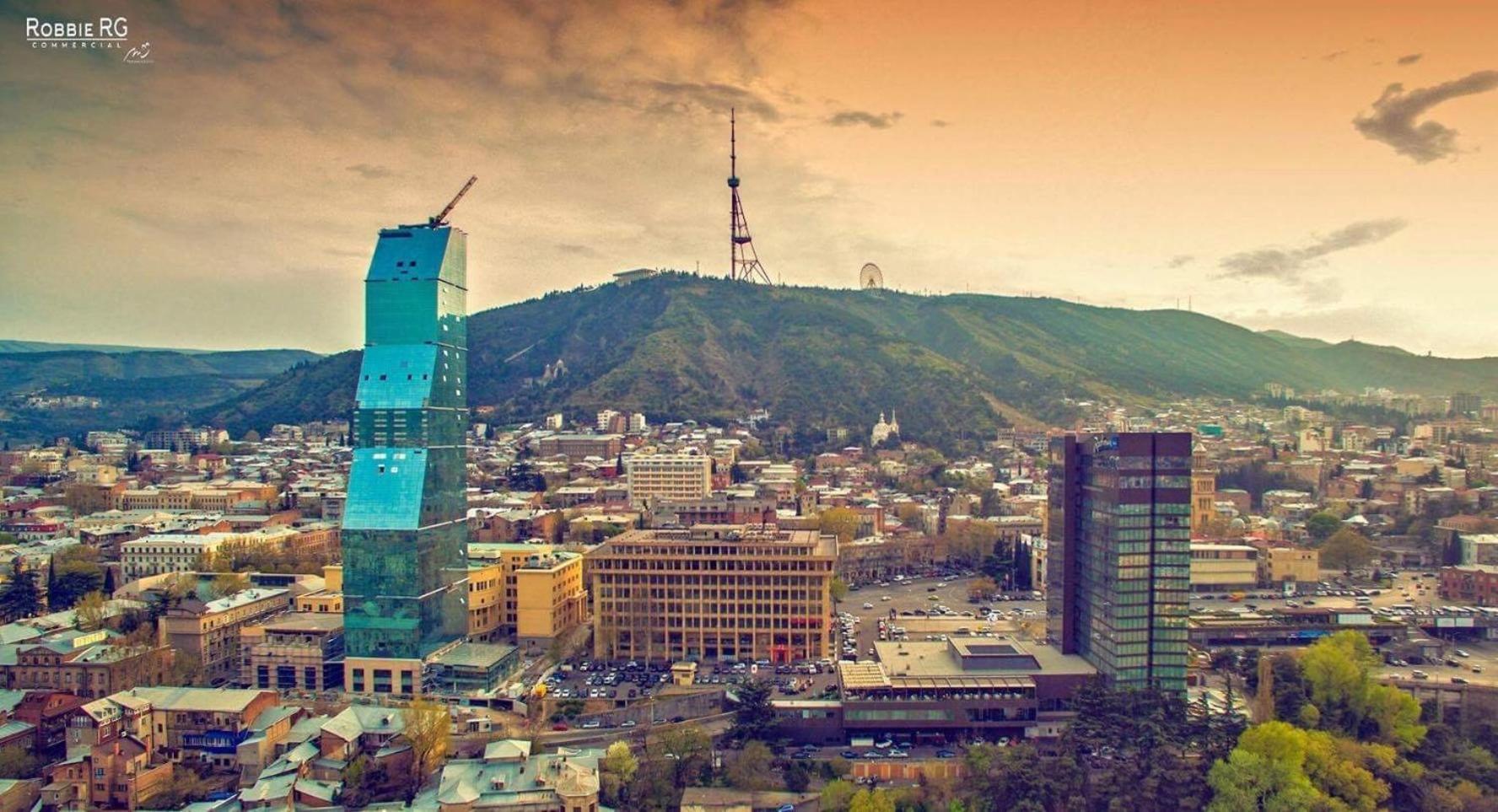 City Center 2Bdr Apartment Near Rustaveli Av. Tbilisi Ngoại thất bức ảnh